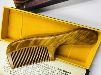 精選天然實木梳子【天然金絲楠木長柄梳】.8
