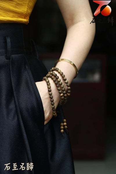 精品️ 天然老料汶萊軟絲沉香9分沉7.3mmx108顆手串 重16克5