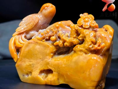 老撾田黃石手工精雕 張國民老師作品【春暖花開，喜上眉梢】7