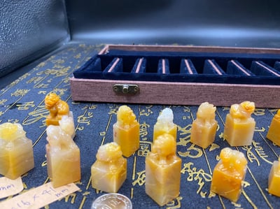 田黃石精雕【招財貔貅】 附精美印章收藏禮盒4