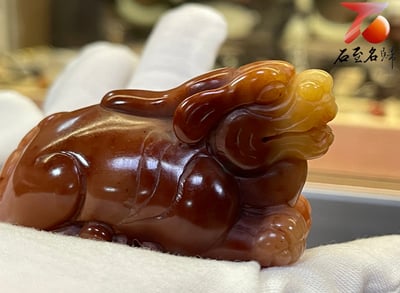 壽山石雕件【招財瑞獸】老師傅手工 附精美收藏禮盒2