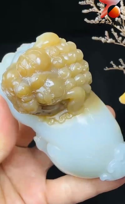 頂級館藏臻品和田玉俄糖白料【獅王：事事如意】3