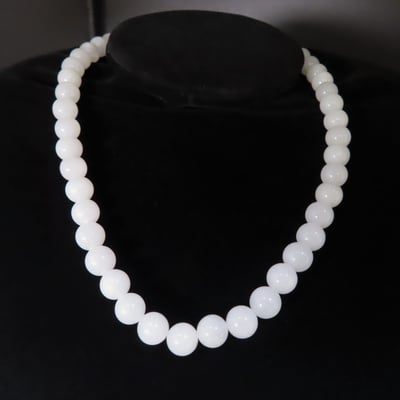 和田玉項鍊 附證書與精美禮盒1