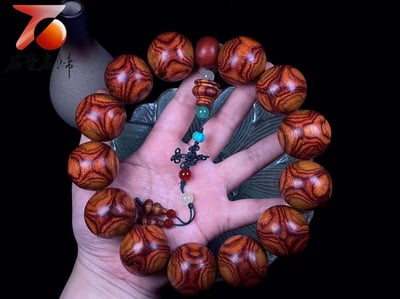 臻品 海南黃花梨野生料30mm X紋對眼鬼臉 重量137.6克5