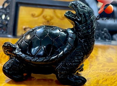 稀有和田青玉純手工雕烏龜 【上古巨龜】張劍海老師作品1