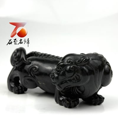 壽山豆耿石 手工精雕作品【鎮宅納福瑞獸】2