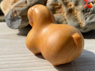 焦糖味重油料城口崖柏手把件 《富貴有餘-唐馬》5