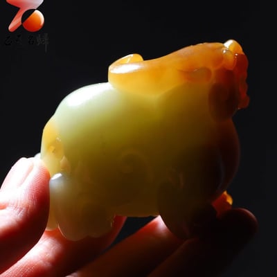 和田玉黃口帶糖貔貅｜聚財守福 威儀天成7