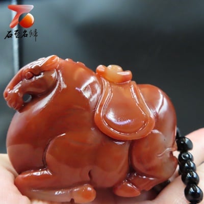 老撾結晶朱砂石 唐馬系列【馬上有財手把件】1