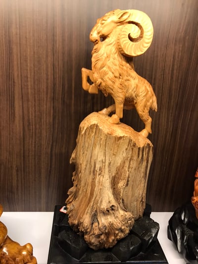 太行崖柏造型料雕刻【領頭羊】3