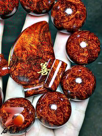 印度小葉紫檀手珠【善】 滿瘤疤+金星 25mm×10顆2