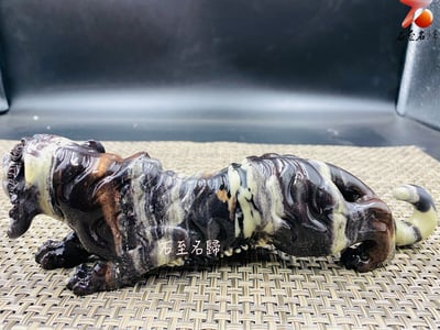 威鎮四方 鎮宅護主 壽山山秀園【虎虎生威】王逸文老師手工雕刻4