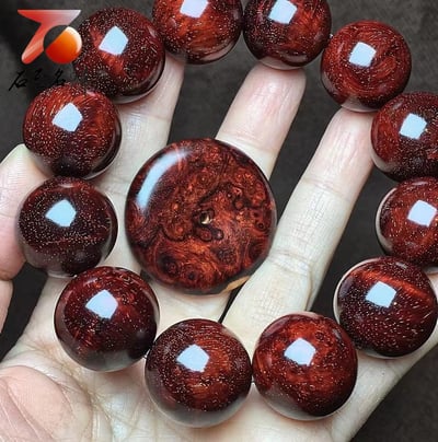 正宗印度小葉紫檀20mm老料 泥料 爆滿螺旋金星7