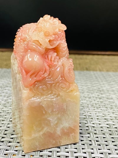 巴林粉凍雞血石印章-龍騰盛事6