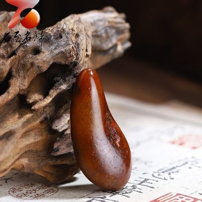 和田玉紅沁皮牙型籽料｜紅潤入骨 靈氣天成6