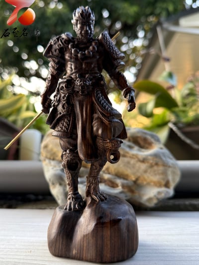 傳奇再現 神話入木三分 海南梧桐木【西遊記-黑神話悟空】高17.5公分1