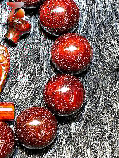 印度小葉紫檀雞血紅泥料360度 爆滿金星20mm手珠5