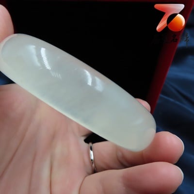 高冰料蠶絲玉 寬版玉鐲4