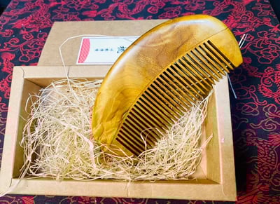 精選天然實木梳子【天然金絲楠木短版梳】5