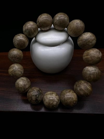 換購價 老料達拉干沉香手串14mm×15顆 現重17.87g4
