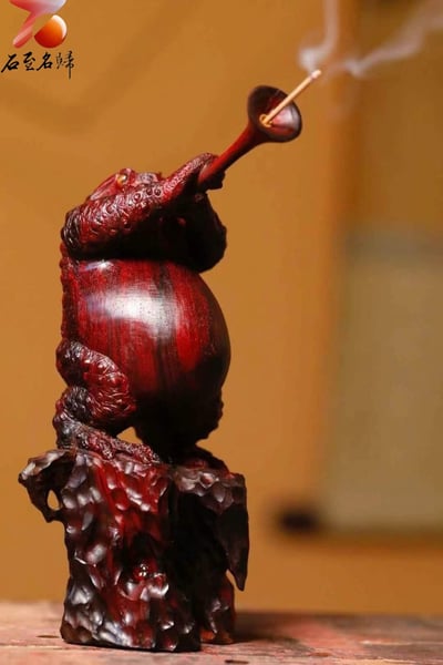 印度小葉紫檀純手工雕 【步步高升，招財進寶蟾蜍香插】2