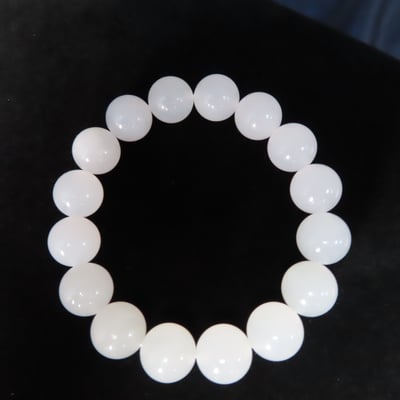 和田玉套組(耳環+手珠+項鍊) 三件均附證書與精美收納禮盒6