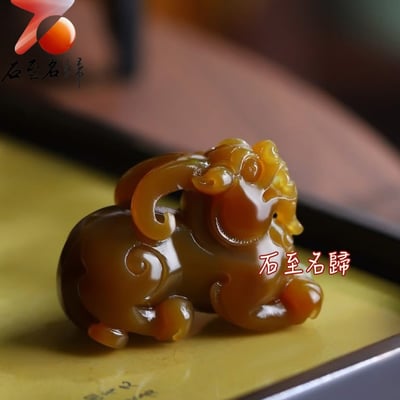 和田玉且末糖料貔貅｜糖潤凝華 聚財之靈1