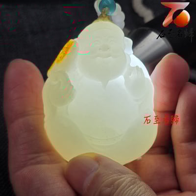 脂白和田玉籽料作品【財源廣進-財神到】紅皮+灑金皮 蘇州名家作品  附雙鑑定證書3