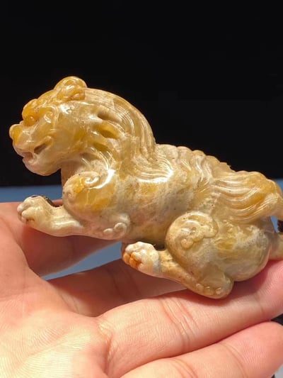 壽山花坑石手把件【招財貔貅】1