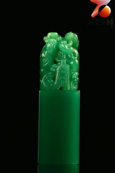 典藏 精品雅安翡翠綠【螭龍納福】1