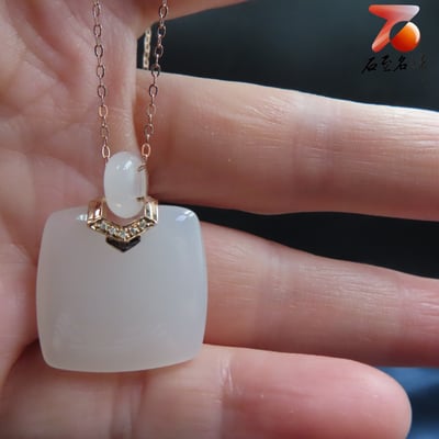 脂白和田玉+18k金項鍊【平安無事牌】1