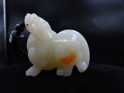 脂白和田玉籽料【招財貔貅】7