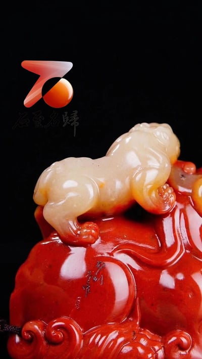 壽山杜陵都成坑石【母子獸手玩件】已故鄭則金大師遺作3