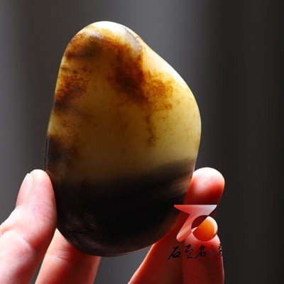 秋梨皮和田玉天地雙色青花籽料5