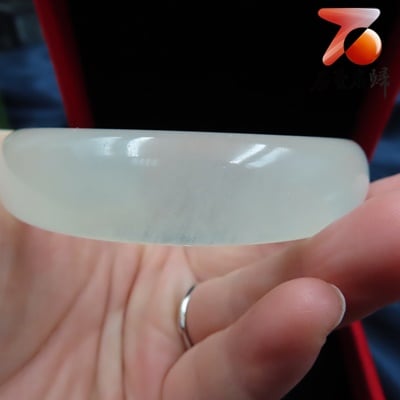 高冰料蠶絲玉 寬版玉鐲5