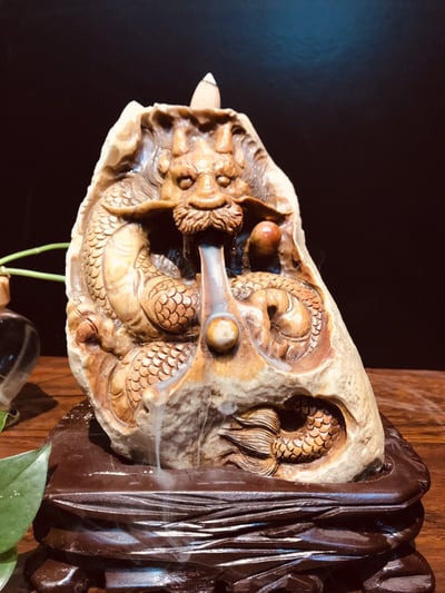 壽山牛蛋石【龍吐珠倒流香】1