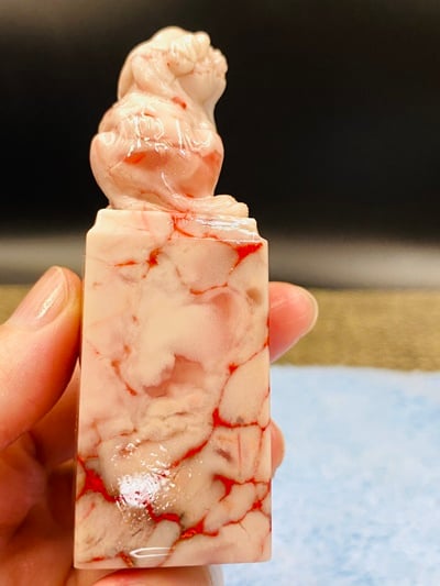 巴林奇特雞血石【歐俊杰作品-古獸印章】6