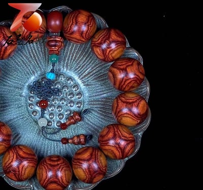 臻品 海南黃花梨野生料30mm X紋對眼鬼臉 重量137.6克3