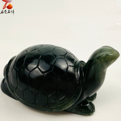 玉化丹東石透光純手工雕烏龜 張志偉雕刻家作品【夜巡龜將】3