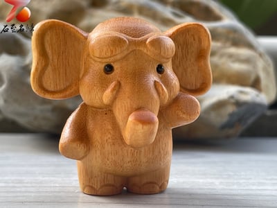 雲南黃金檀原木雕件【飛行象】 高5.3公分4