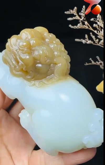 頂級館藏臻品和田玉俄糖白料【獅王：事事如意】2