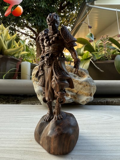 傳奇再現 神話入木三分 海南梧桐木【西遊記-黑神話悟空】高17.5公分2