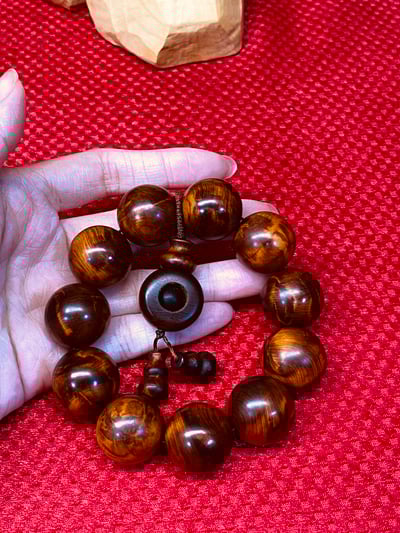 玉化龍膽崖柏手珠1