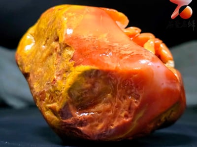 老撾田黃石手工精雕 張國民老師作品【和諧美滿，八方來財】3