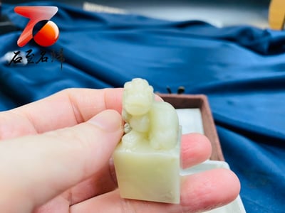 壽山石精雕【獅印】 附精美印章收藏禮盒5