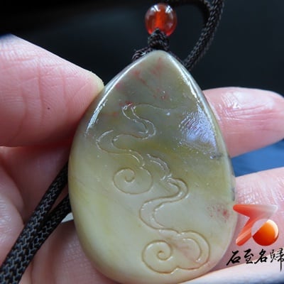 軟底雞血石掛件、手把件【梅樹牌】 沒事牌3