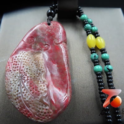 軟底雞血石掛件、手把件【蝠至】 福至2