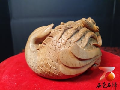 印度老山檀香老料黑肉級別 湘工大師雕刻【龍魚】4