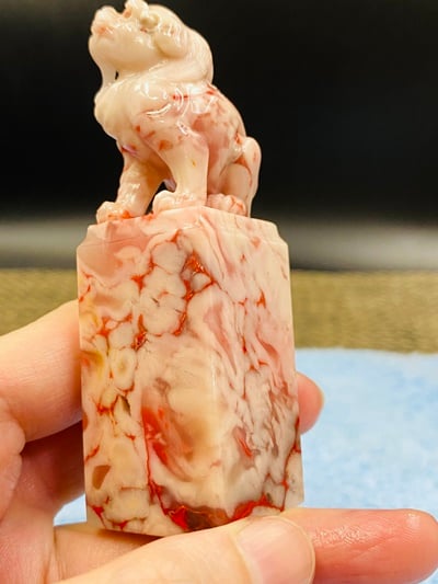 巴林奇特雞血石【歐俊杰作品-古獸印章】9