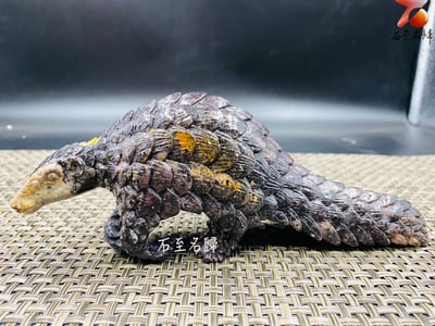 甲護平安 破障迎福 壽山山秀園【穿山甲】王逸文老師純手工雕刻1